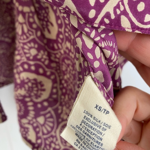 100% silk Top w/ brass buttons - Picture 3 of 10